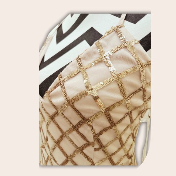 LUXXEL Mermaid Gown with Gold embroidered sequin - Picture 6 of 8